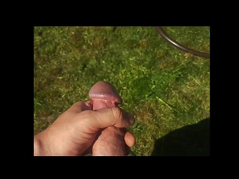 ❤️ Hot hottie får den rosa fitten hennes knullet og kommer med en sprut i en sommerhage ️❌ Pornovideo ved no.marketapp.top ❌️❤